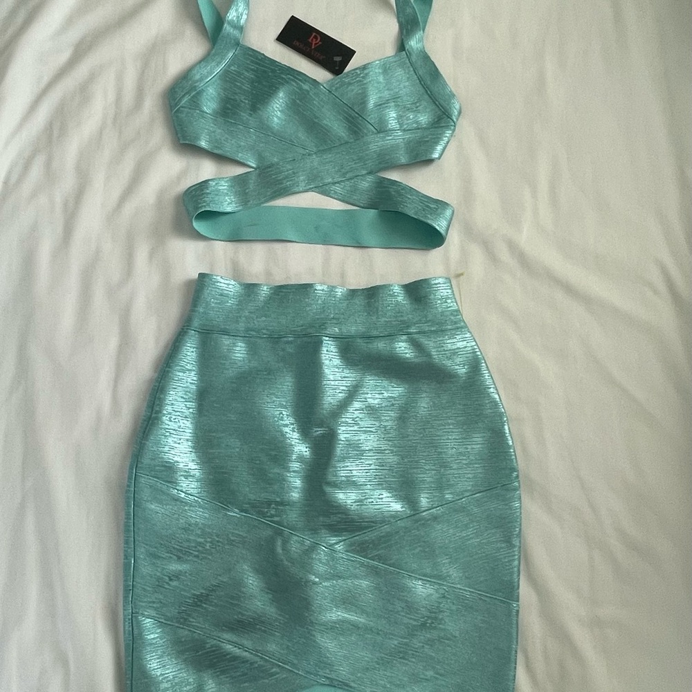 Elegant Aqua Skirt Set New
